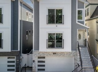 194 Amherst St, East Orange, NJ 07018