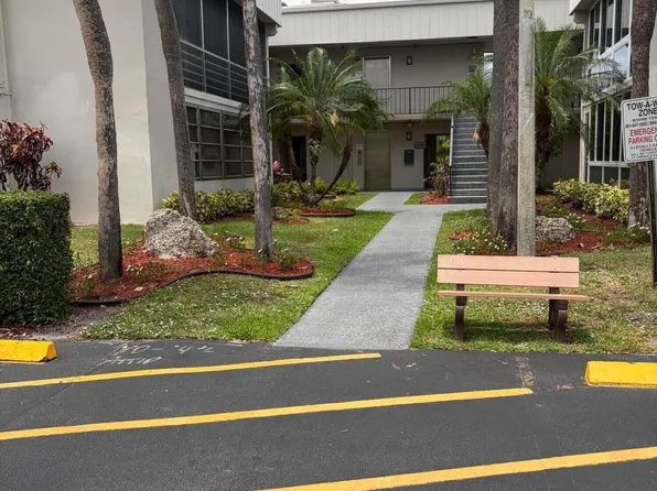 156 Capri D, Delray Beach, FL 33484