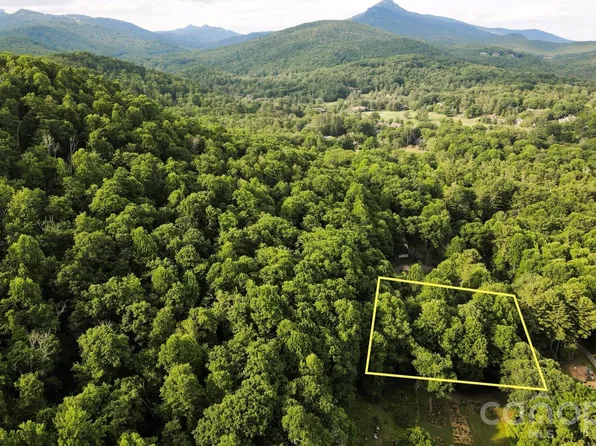 1 Coffey Rd, Linville, NC 28646