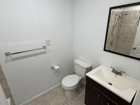 5th image of 839 W Orange Ave #1