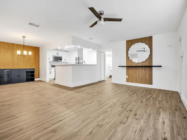 21357 NW 39th Avenue, Miami Gardens, FL 33055