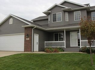 905 W Tradewinds St, Sioux Falls, SD 57108