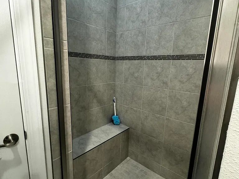 6008 Bella Rosa Ln — Photo 22
