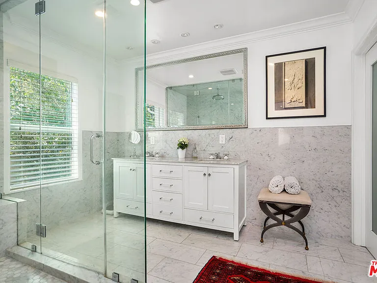 4734 Los Feliz Blvd — Photo 18