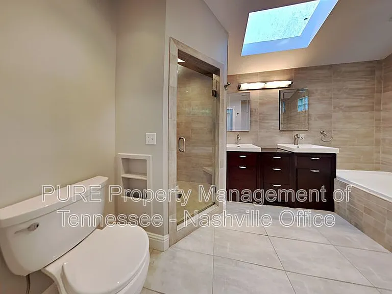 3818 Woodmont Ln — Photo 20