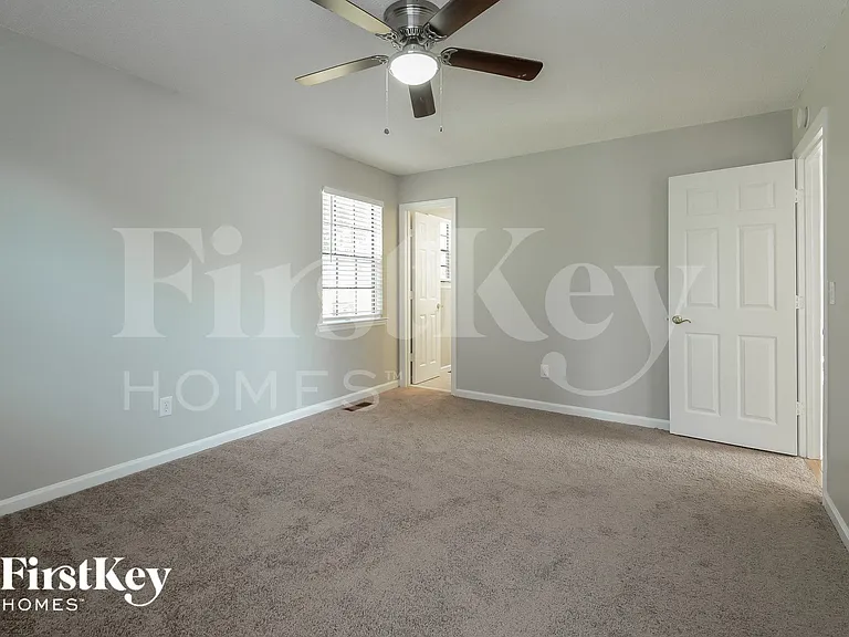 3129 Cedarbrook Ln — Photo 8
