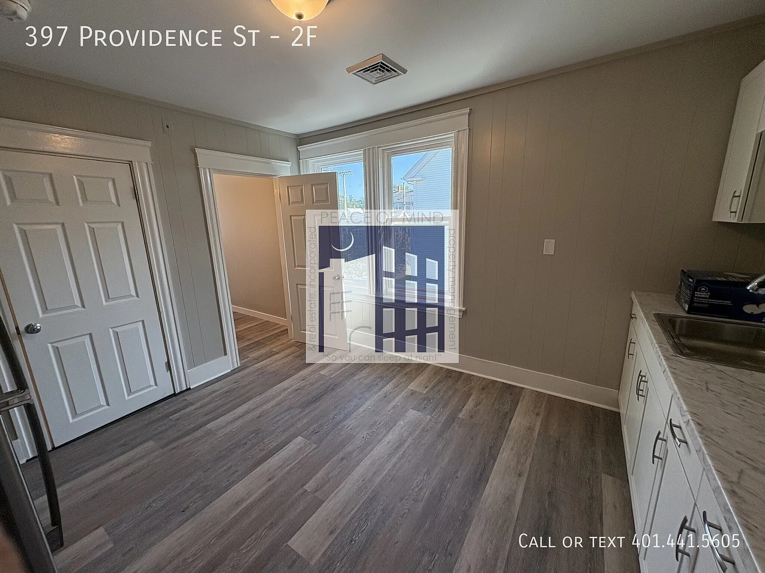 Beautifully Renovated 1-Bedroom Apartment — Photo 3