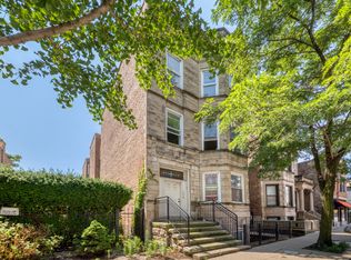 1349 W Taylor St #1R, Chicago, IL 60607