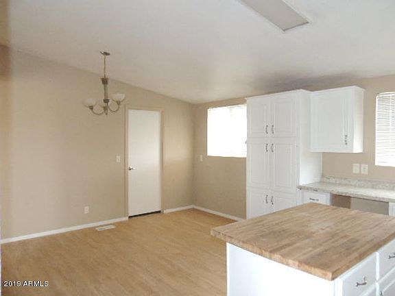 5th image of 1215 N 381st Dr