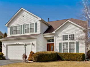 2232 Moser Ln, Algonquin, IL 60102