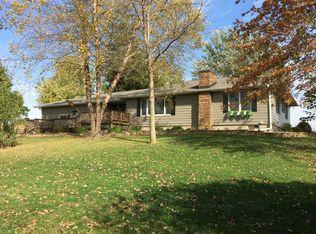 1949 90th St, Monmouth, IL 61462