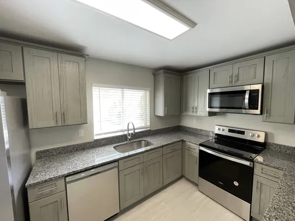 602 Orange Dr #170-1, Altamonte Springs, FL 32701