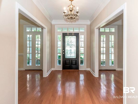 5th image of 30595 Middle Creek Cir