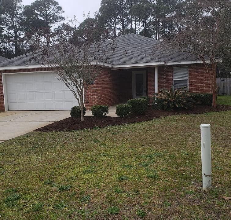 1st image of 101 Green Dr