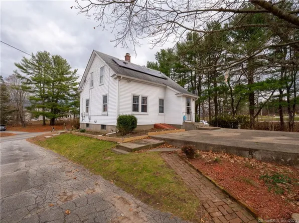 121 Canterbury Rd, Plainfield, CT 06374