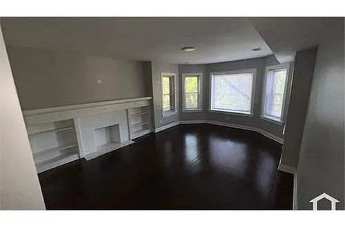 8121 S Maryland Ave #2 Photo 1
