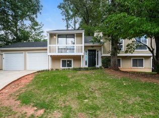 1374 Muirfield Dr, Stone Mountain, GA 30088