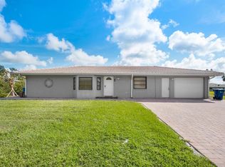 9080 Caloosa Dr, Venice, FL 34293
