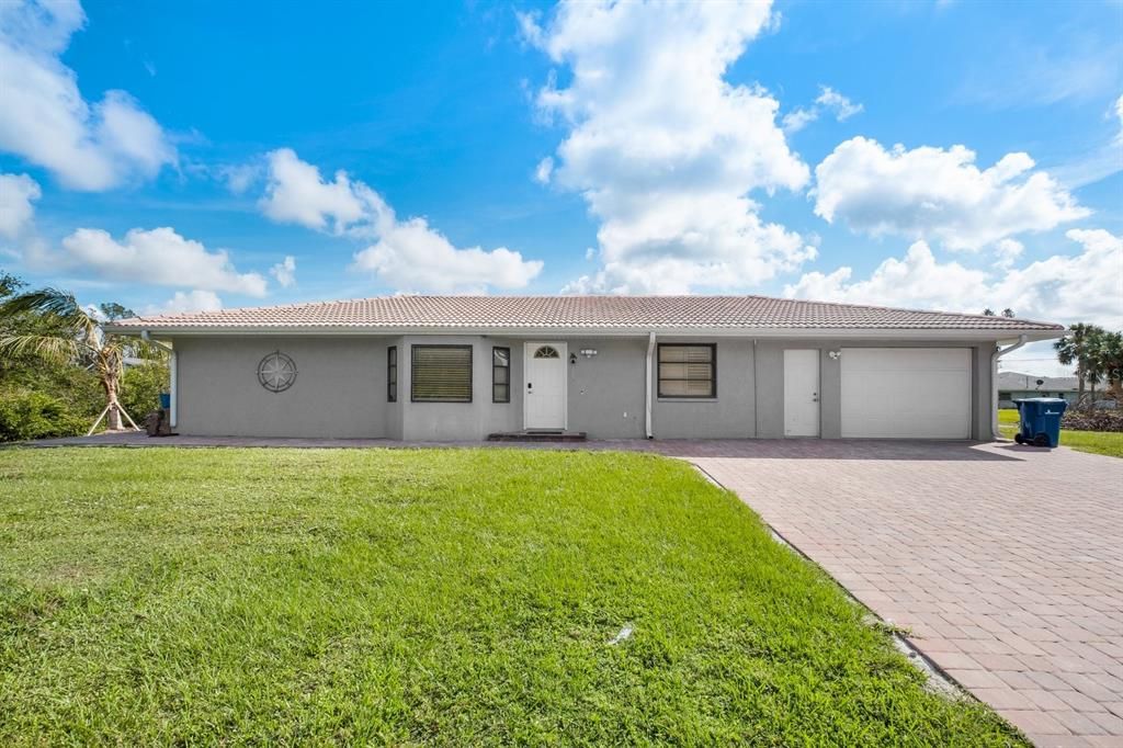 9080 Caloosa Dr, Venice, FL