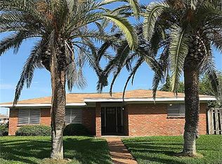 5520 Heron Ave, Galveston, TX 77551