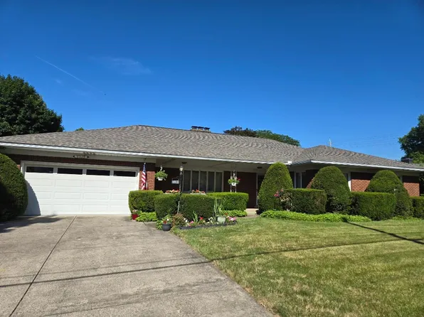 4913 Cherry St, Erie, PA 16509