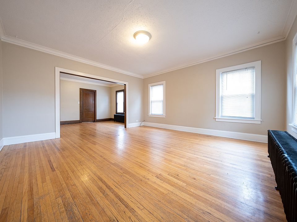 1st image of 3619 12th Ave S APT 2