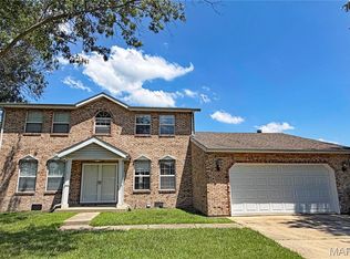 3239 Fielding Ln, Belleville, IL 62221
