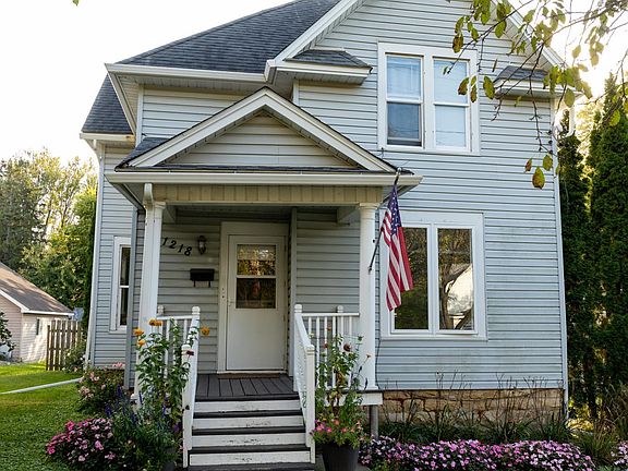 2nd image of 1218 East Ave