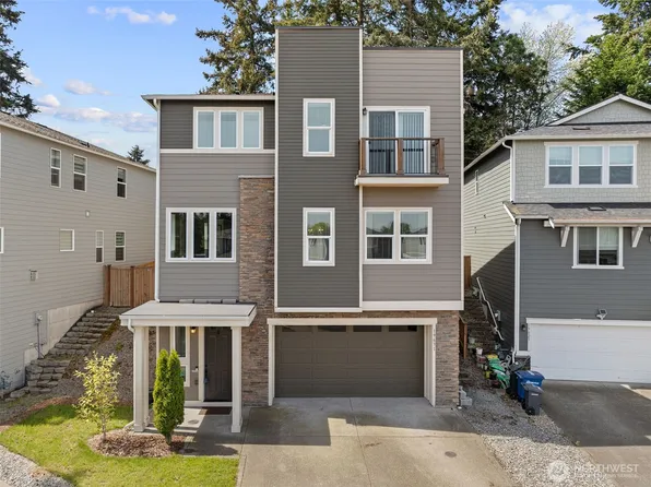 19631 10th Place S, Des Moines, WA 98148