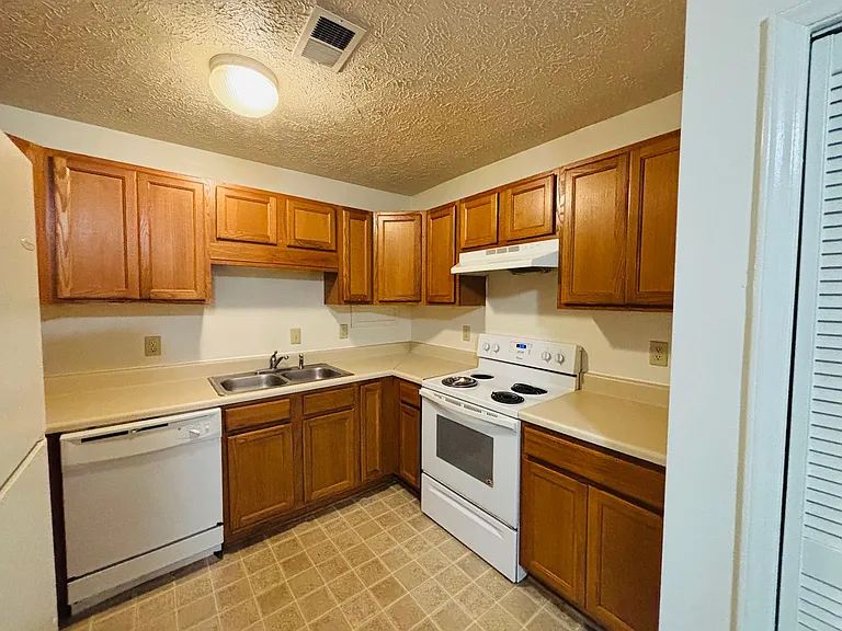 1233PB -Ellett Road Duplexes -Lester - M — Photo 30