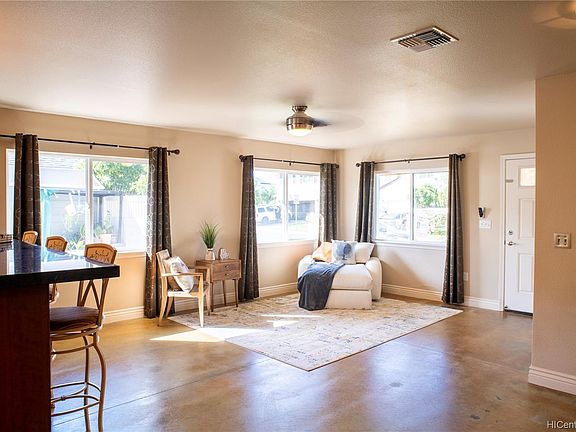 3rd image of 87-1686 Wehiwehi St