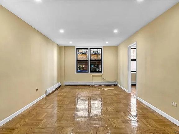 4th image of 3270 Waterbury Ave Floor 3