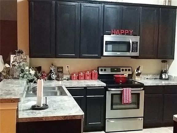 2nd image of 2405 Castle Pines Dr