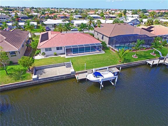 5th image of 350 Capri Isles Ct