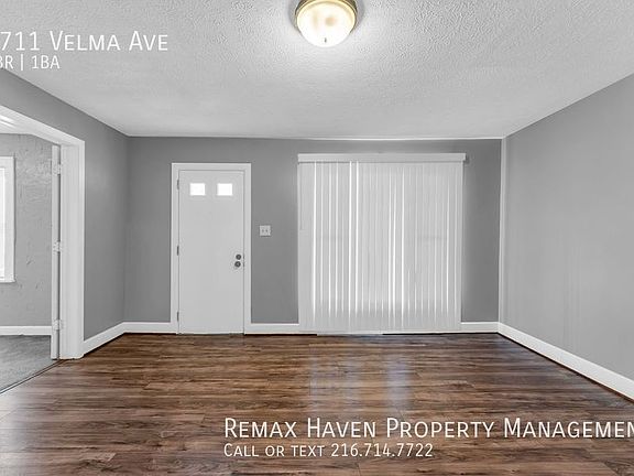 3rd image of 5711 Velma Ave
