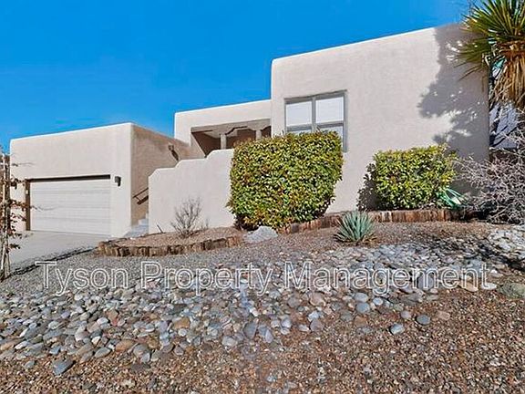 2nd image of 13413 Summit Hills Pl NE