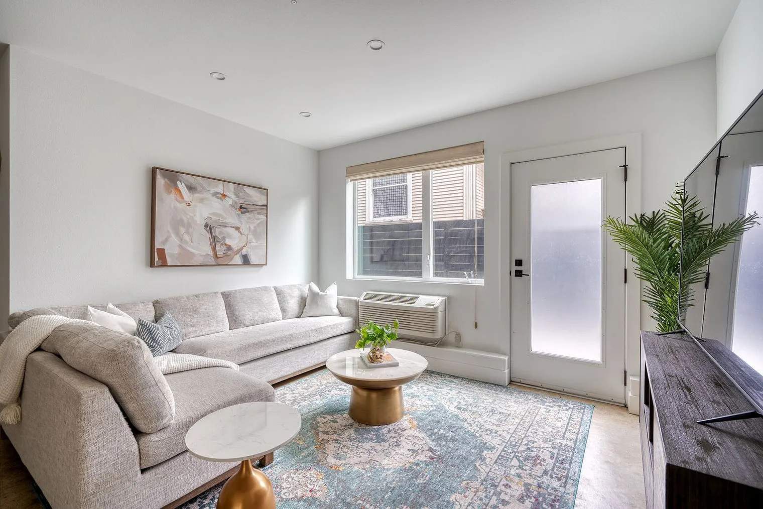 2 bed, 2.0 bath, 742 sqft, $4,124 — Photo 1
