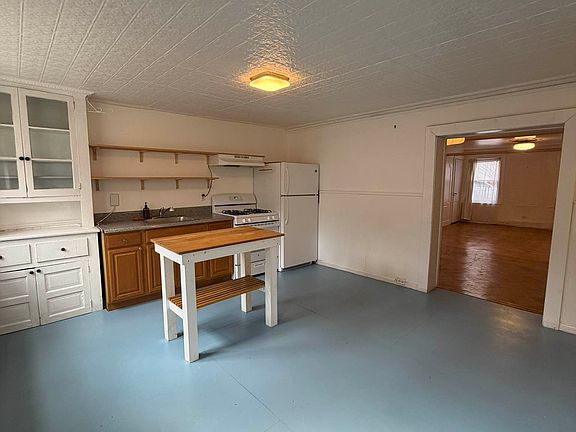 5th image of 108 Skillman Ave Floor 1