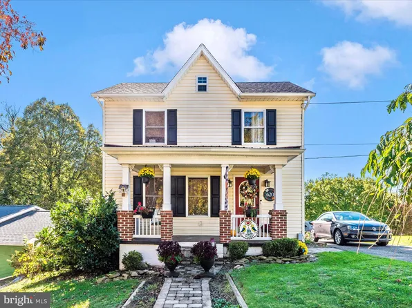 620 E E St, Brunswick, MD 21716