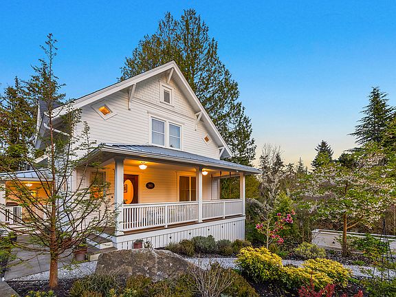 2nd image of 503 Groos Ln NE