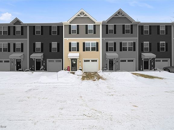 3rd image of 135 Grass Ct