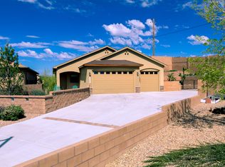 11023 Opalo Dr NW, Albuquerque, NM 87114
