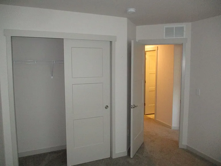 1147 Summit Vista Dr — Photo 16