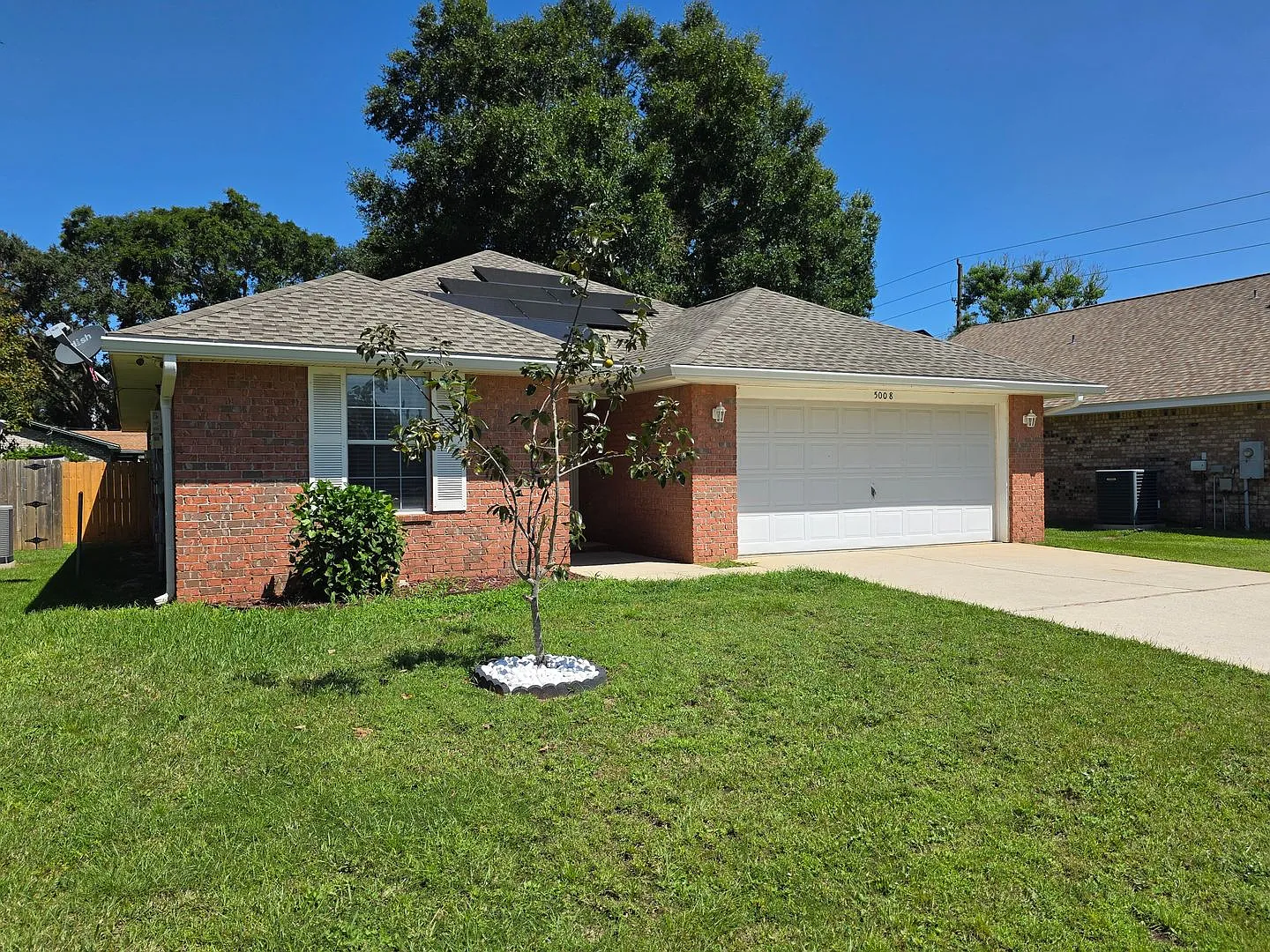 Nicely updated 3BR/2BA Home — Photo 2