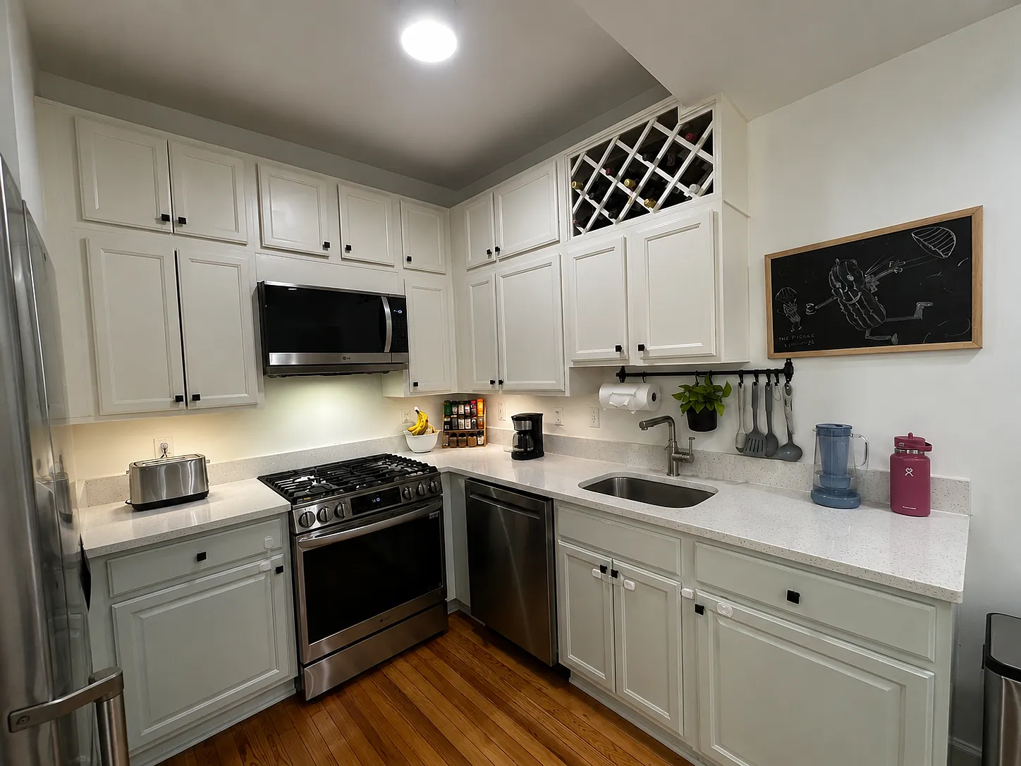 2 bed, 776 sqft, $5,150 — Photo 4