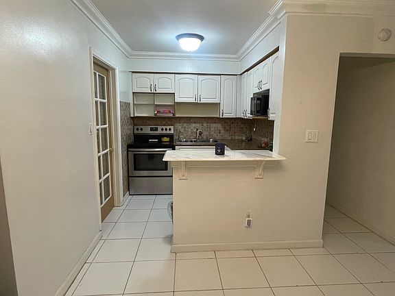 5th image of 2215 NW 9th Court
