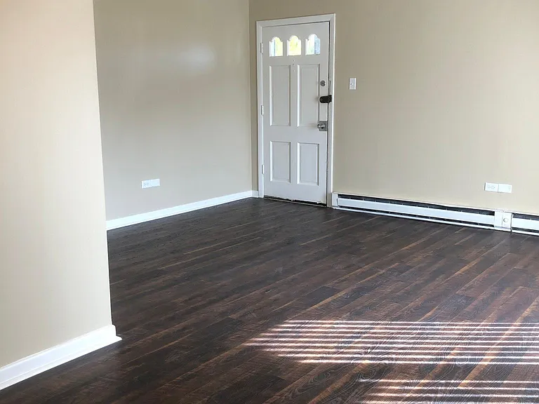 5640 S Archer Ave #1 — Photo 3
