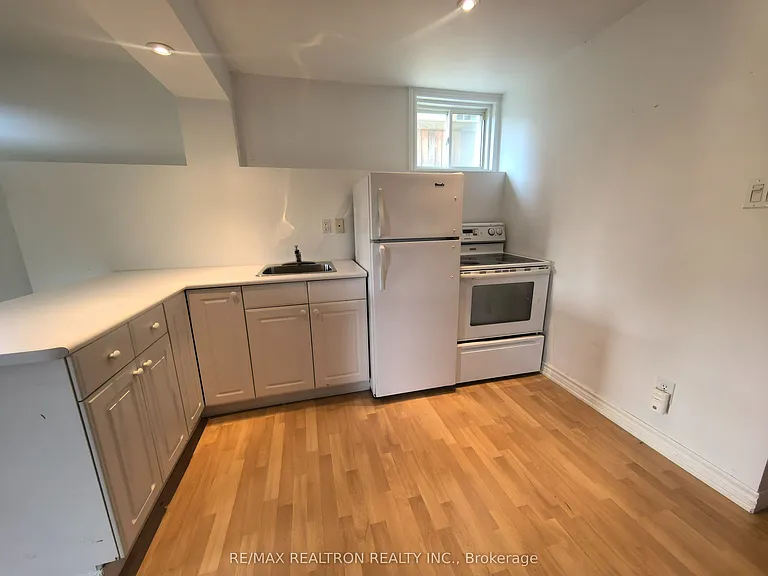 18 Nantucket Dr #BASEMENT — Photo 7