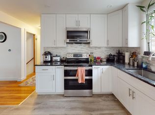 121 Bedford St #121, Waltham, MA 02453
