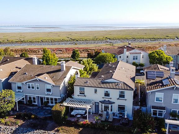 3rd image of 2047 Seabrook Ct